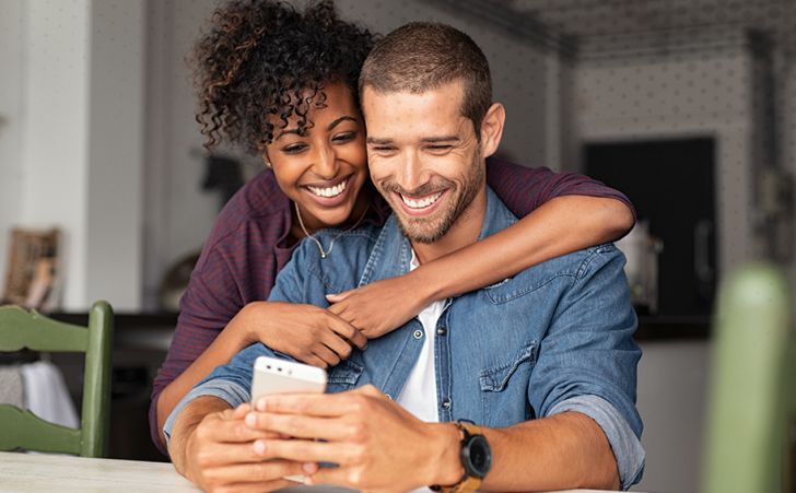 Web Feature Phones 916x566